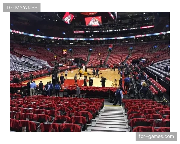 霍奇森推新策略：聚焦团队凝聚力，打造高效球队氛围